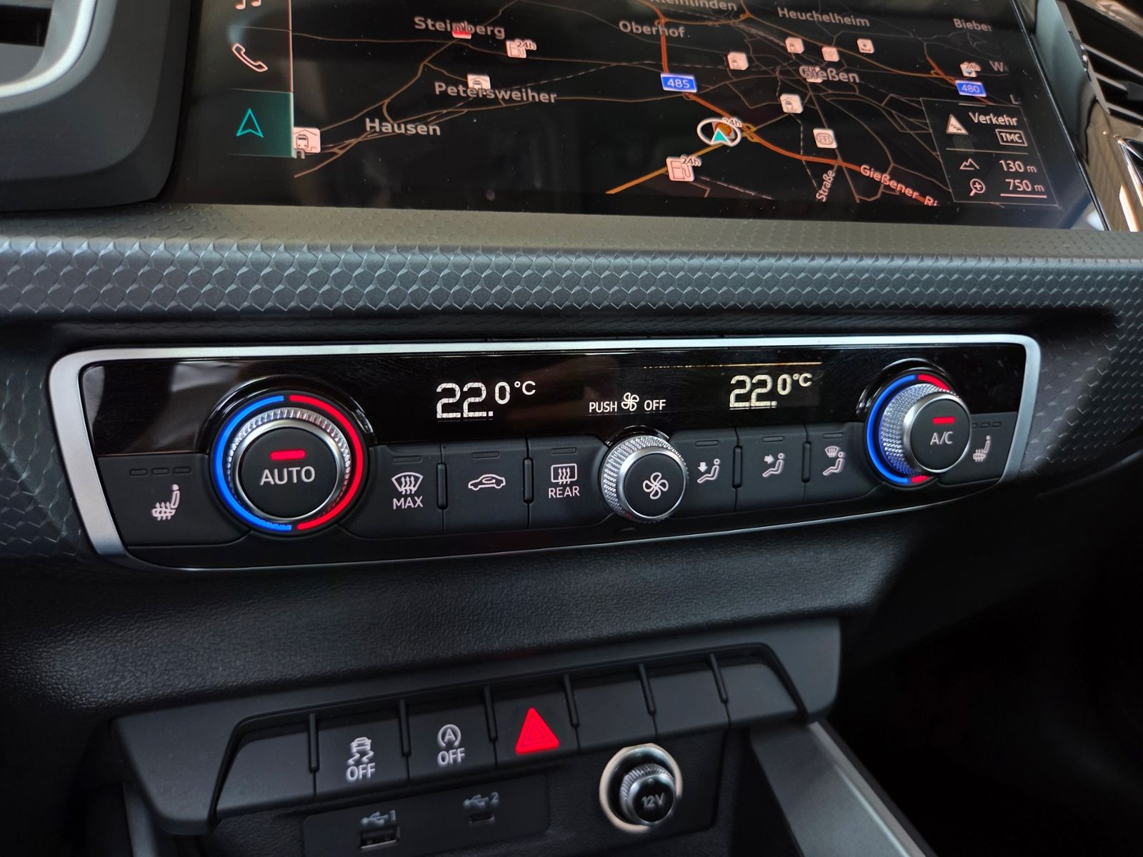 Fahrzeugabbildung Audi A1 citycarver 30 TFSI LED GRA NAV PDC SHZ ALU