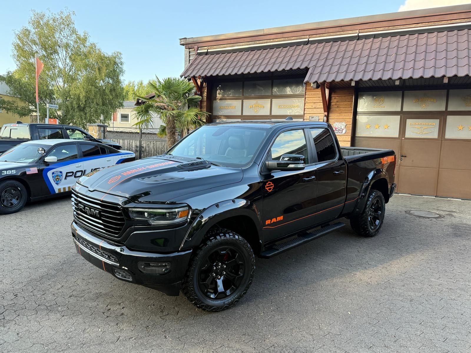 Dodge RAM - 1