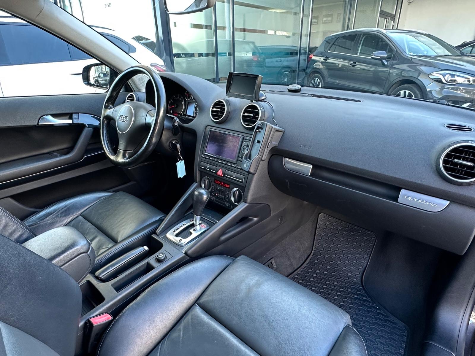 Audi A3 3.2 V6 250 ch DSG quattro / Toit ouvrant / Cuir / Chauffage auxiliaire / Caméra de recul