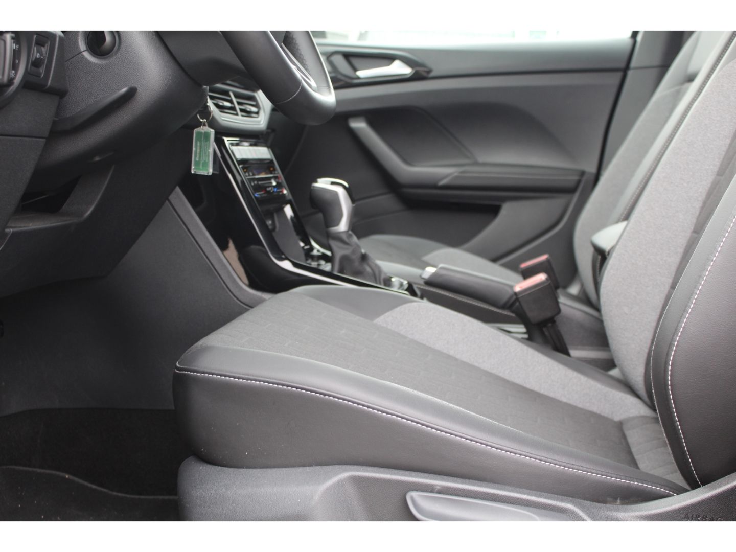 Volkswagen T-Cross - Bild 9