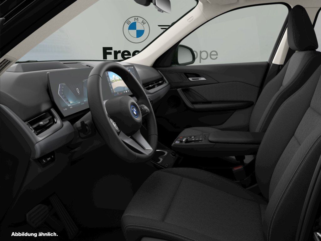 BMW iX1 xDrive30 AHK RFK ABSTAND HEAD-UP SHZ foto 3