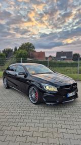 Mercedes-Benz CLA 45 AMG Shooting Brake CLA 45 AMG SPEEDSH... - Mercedes-Benz CLA 45 AMG Shooting Brake Benziner Gebrauchtwagen