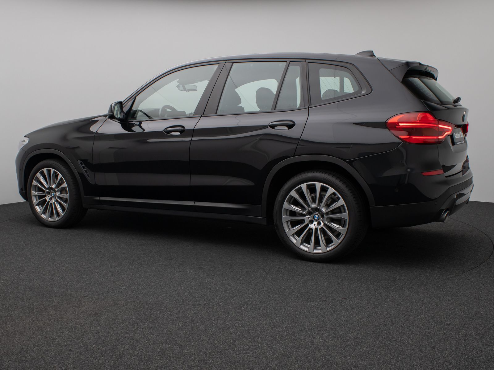 Fahrzeugabbildung BMW X3 xD30i Panorama Kamera DAB HiFi Komfort 20Zoll