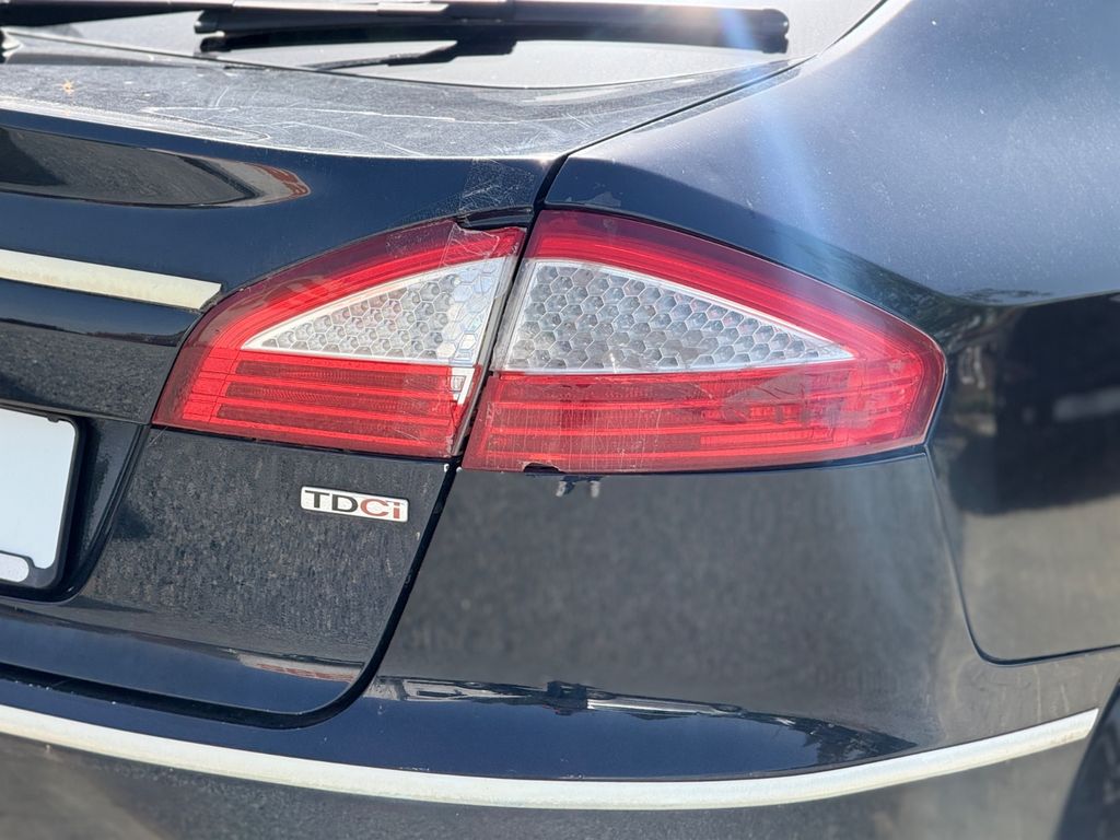 FORD Mondeo – Bild 17 von 21
