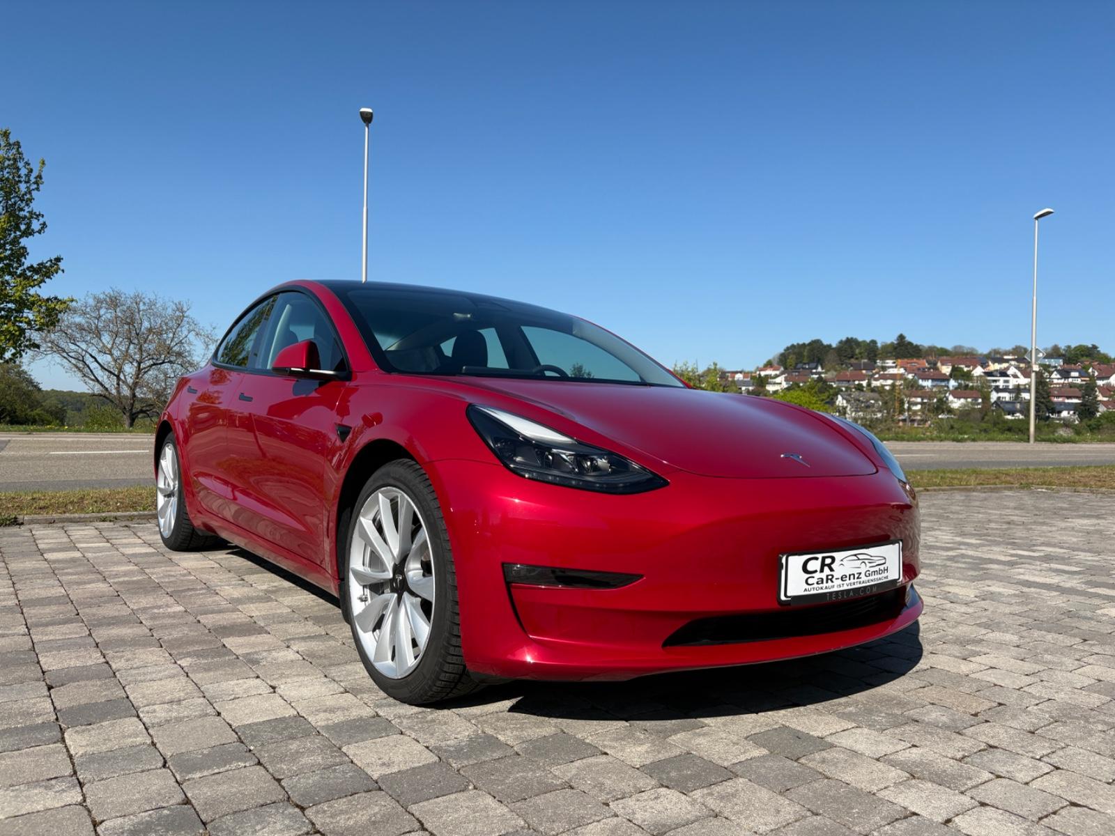 Tesla Model 3 Long Range Dual AWD AHK 8 fach