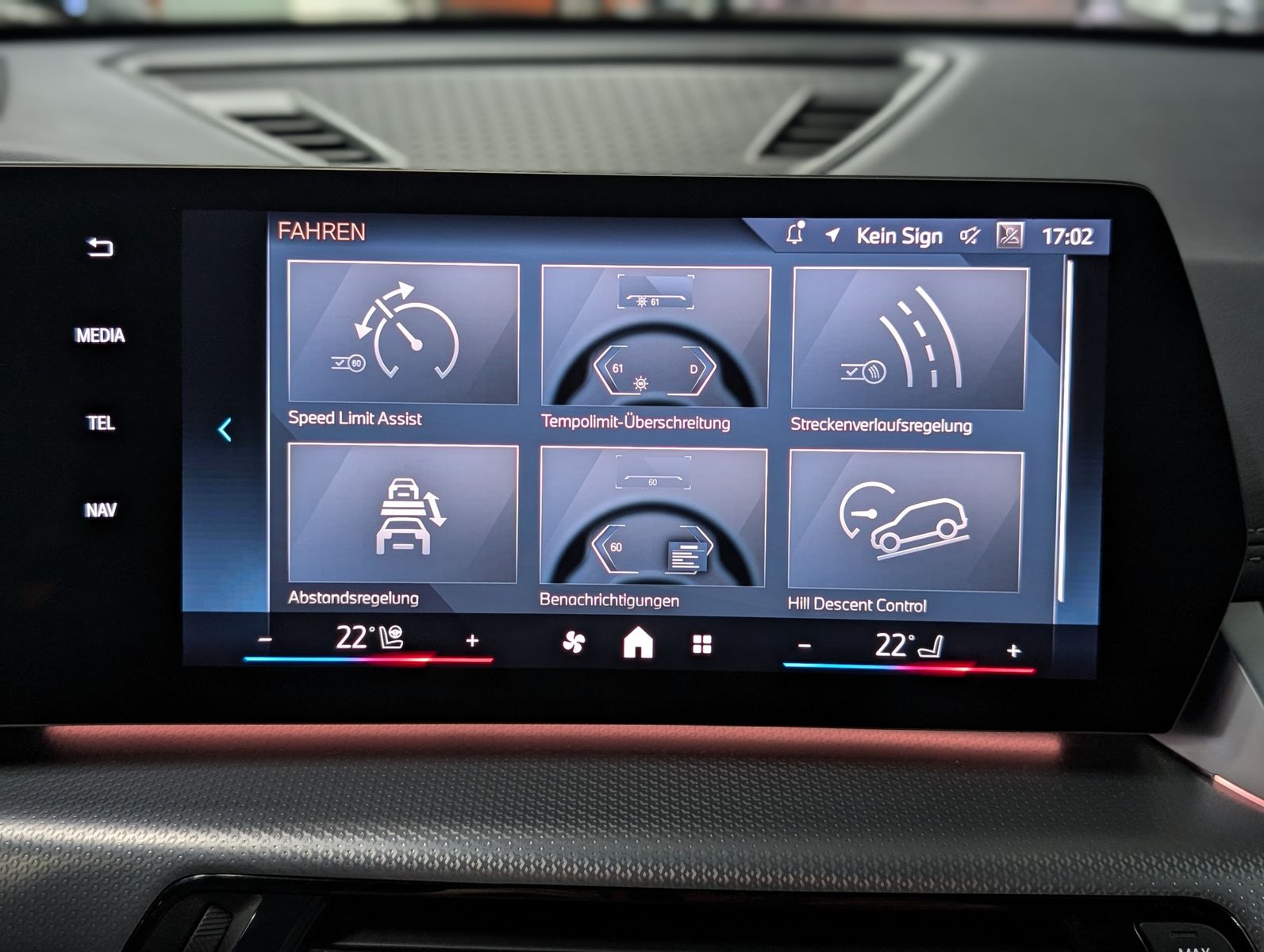 Fahrzeugabbildung BMW X1 23 i xDrive M Sport H&K PANO LEDER AHK Ad-LED