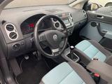 Volkswagen Auto VW Golf Groß - Volkswagen Golf: Gross