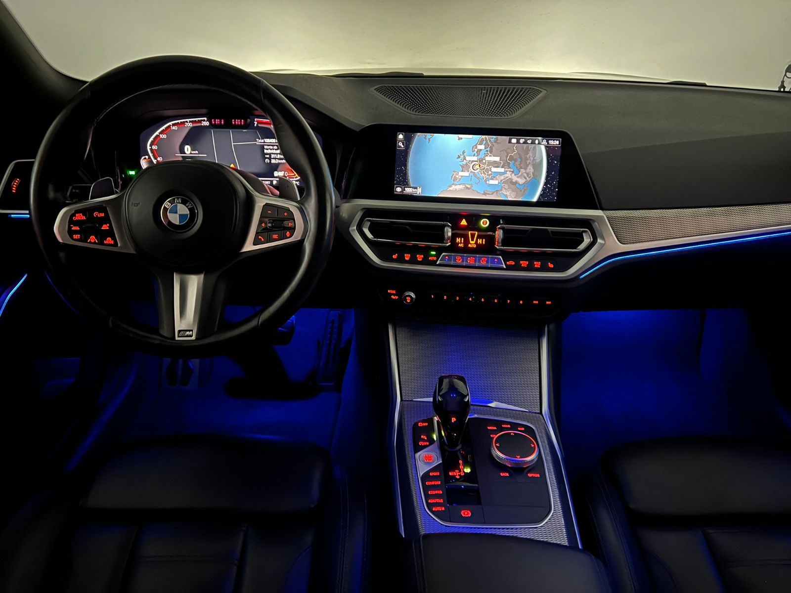 Fahrzeugabbildung BMW 330 i M Sport/LASER/eGSD/HuD/VRTL COCKPIT/DE FZG