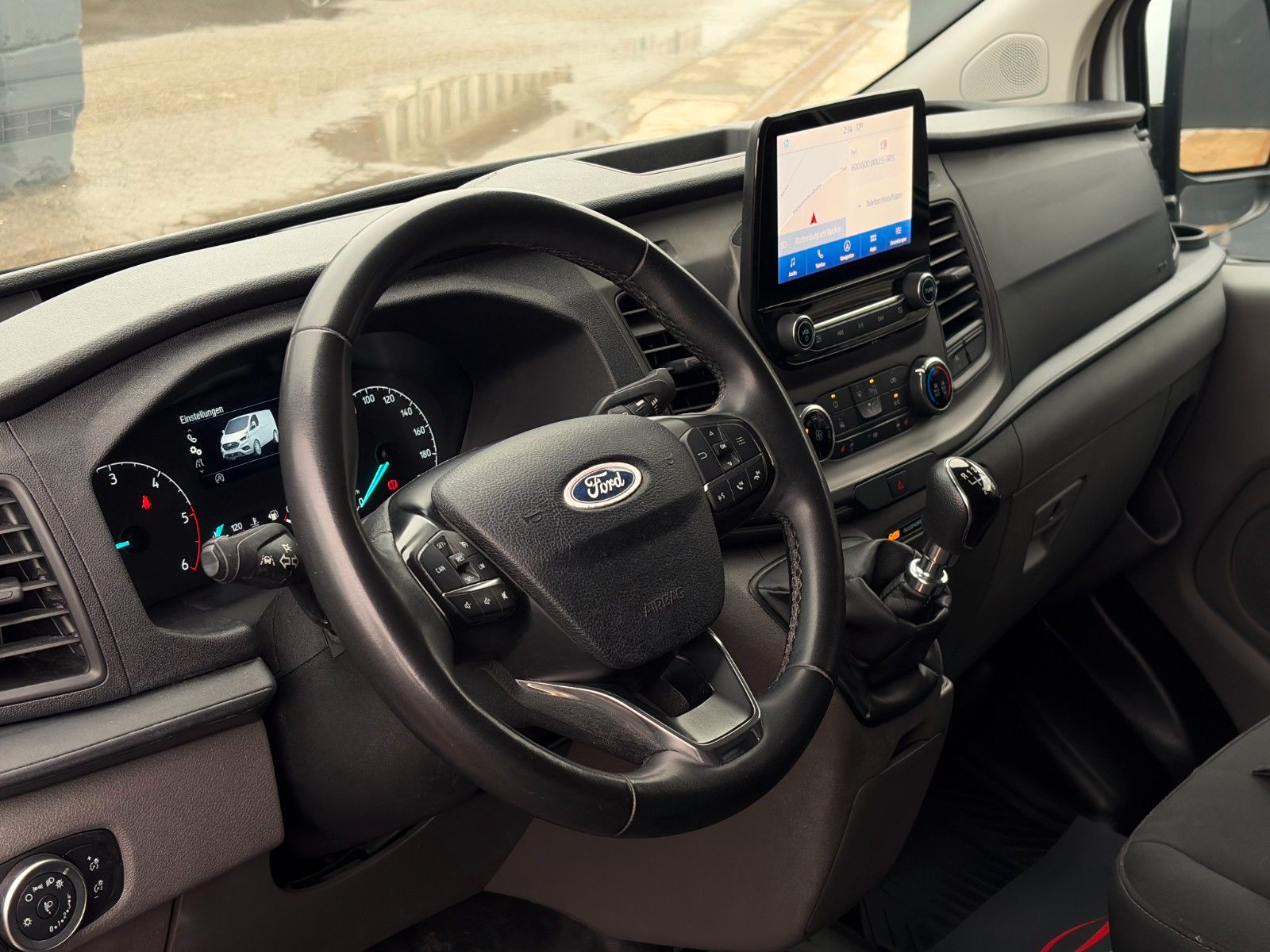 Fahrzeugabbildung Ford Transit Custom 300 L2 H1 Trend Navi Kamera Temp.