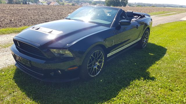 Ford Mustang Shelby GT500 SVT Convertible