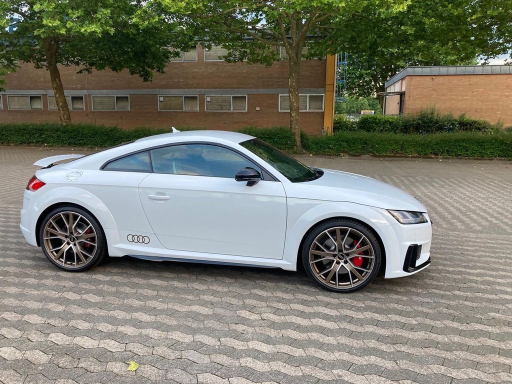 Audi TTS