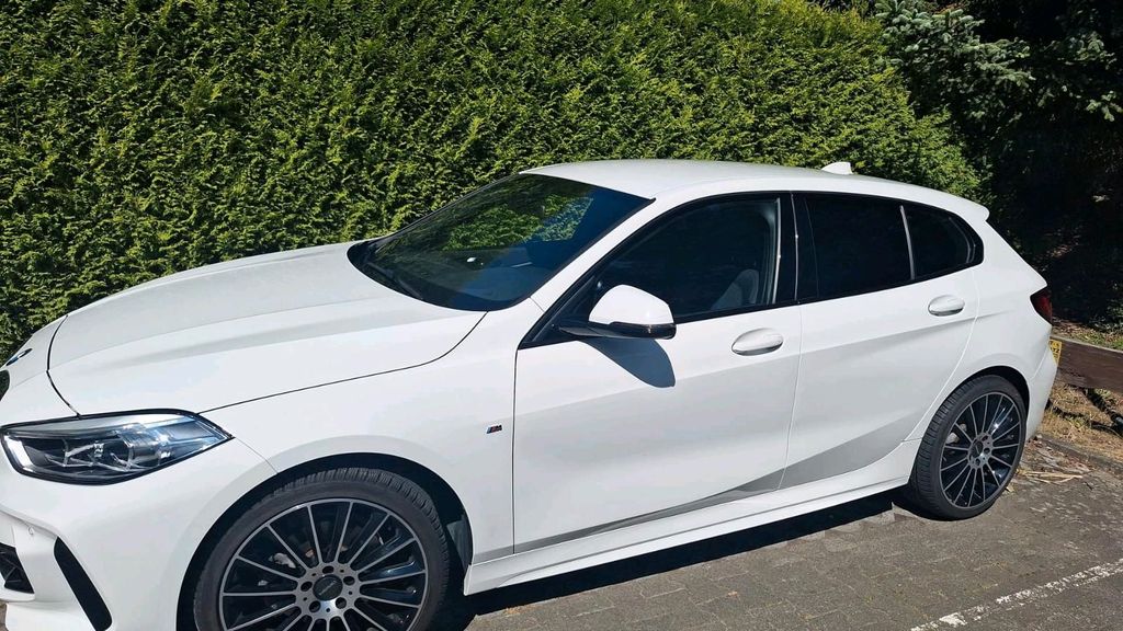 Image of BMW 118