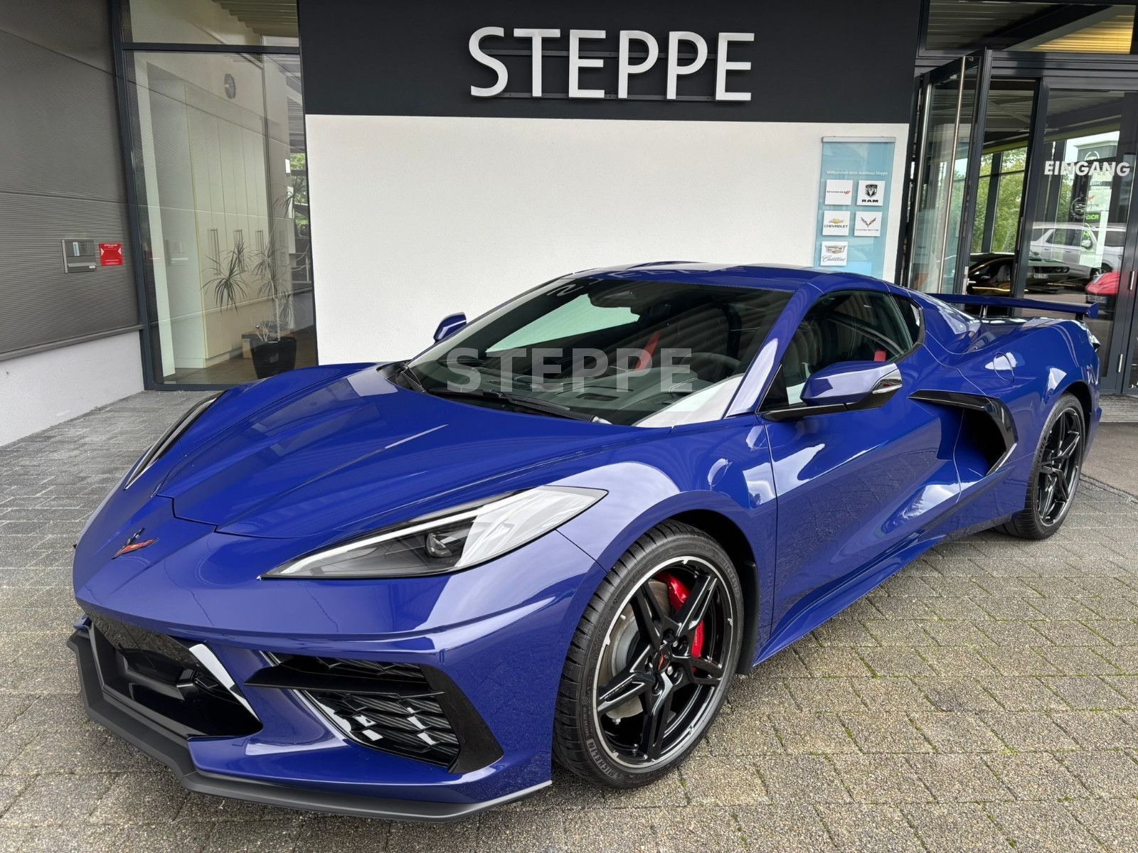 Corvette C8 Stingray Coupe 2025 3LT EUModell STEPPE