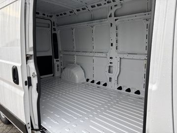 Fotografie 6 des Opel Movano 2.2 BlueHDi 140 L3H2 VA