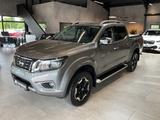 Nissan Navara NP300 Tekna DoKa 4x4 AHK LED Leder Navi - Nissan Navara: Automatik