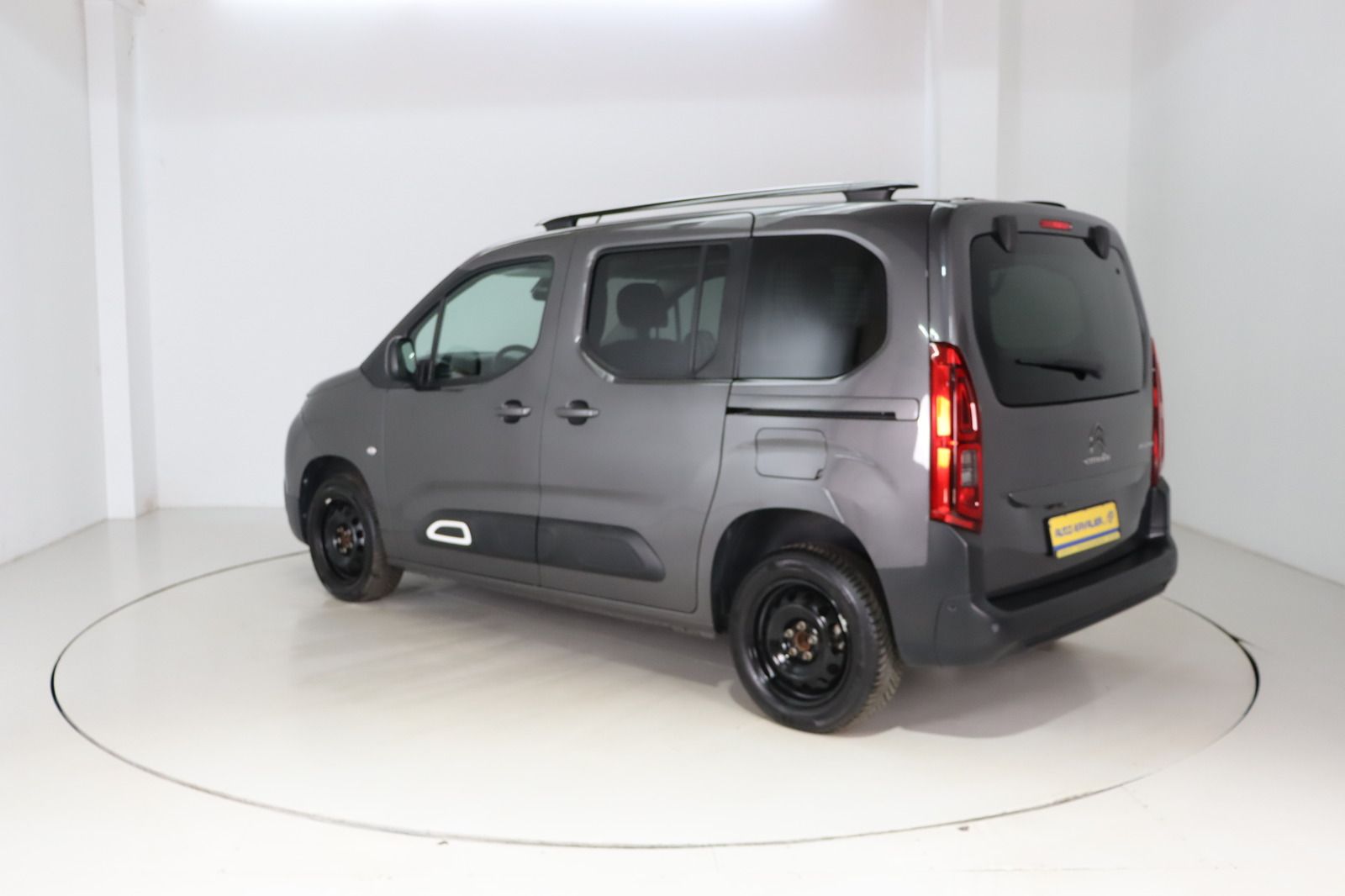 Fahrzeugabbildung Citroën Berlingo 1.Hand * wenig km MPV Shine M
