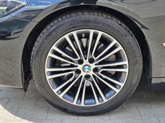 Fahrzeugabbildung 520 d Touring Park-Assistent