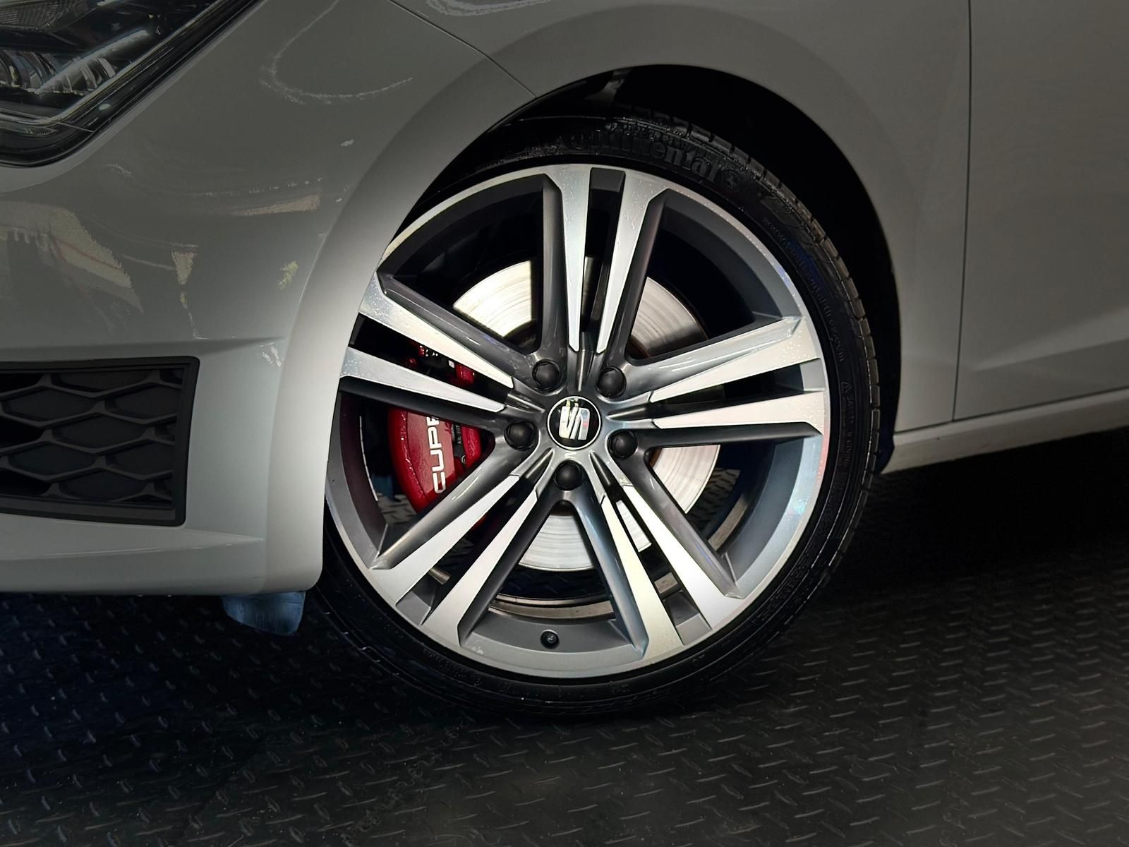 SEAT Leon 2.0TSI Cupra 280* LED#SHZ#TEMPO#SPUR#PANO - Image 9