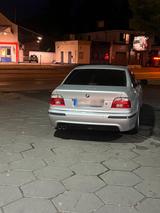 BMW E39 530i - BMW 530 aus 2001: 530i