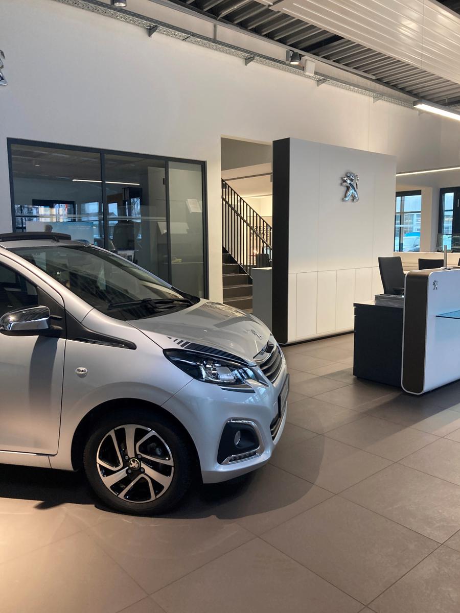 showroom-image-main