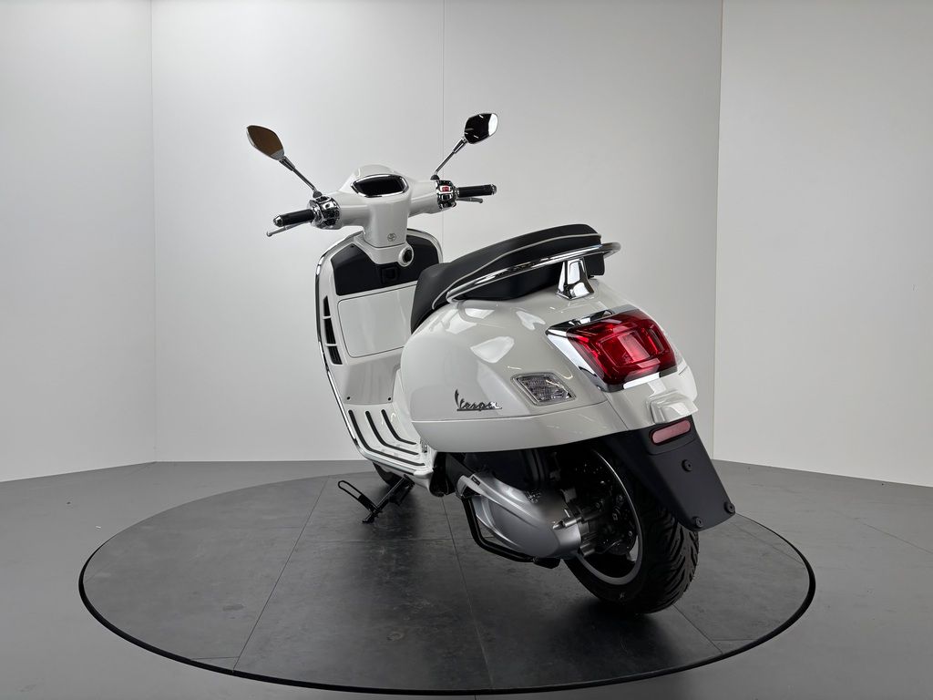 Fahrzeugabbildung Vespa GTS 310 FL SUPER *NEUFAHRZEUG 2026 *