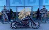 Harley-Davidson FXBR Softail Breakout 117 "RED VENOM" UMBAU
