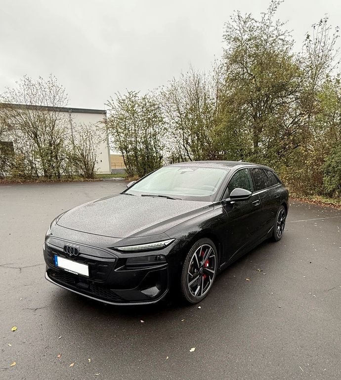 Image of Audi S6 e-tron
