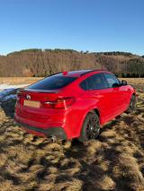 BMW X4 M40i     - rote BMW X-Reihe