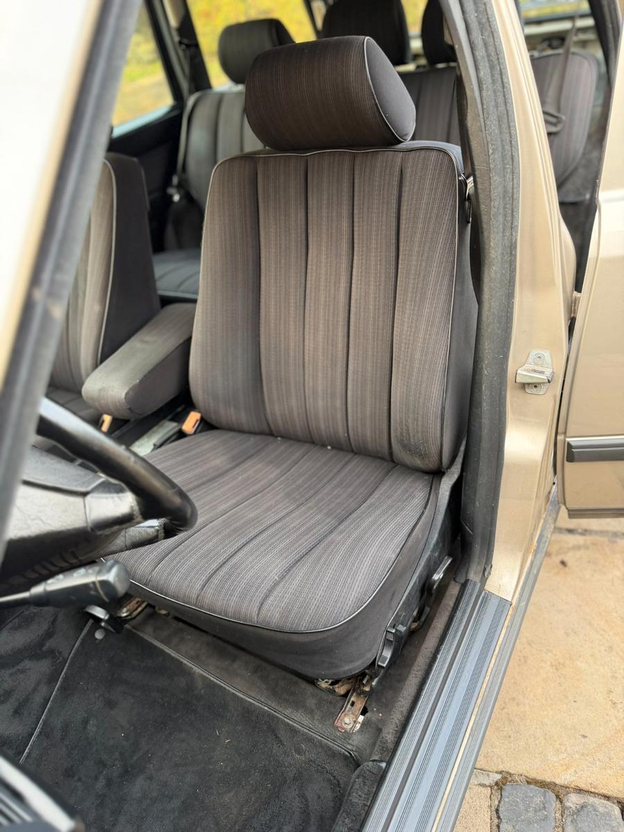 MERCEDES-BENZ 300 TD W124 109 CH BVA - 2ème MAIN - TOIT OUVRANT - 88000 km