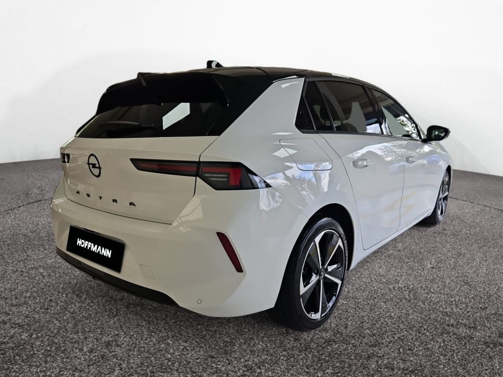Fahrzeugabbildung Opel Astra 1.2 Turbo Automatik GS