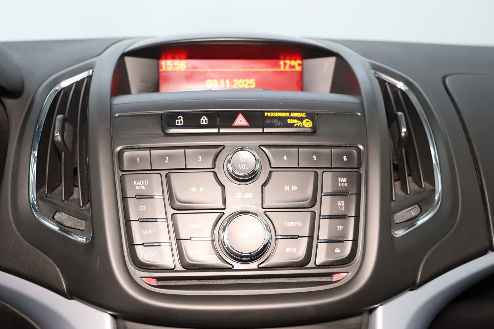 Fahrzeugabbildung Opel Zafira Tourer 1.4 Turbo Style * Sitzhzg. * PDC *