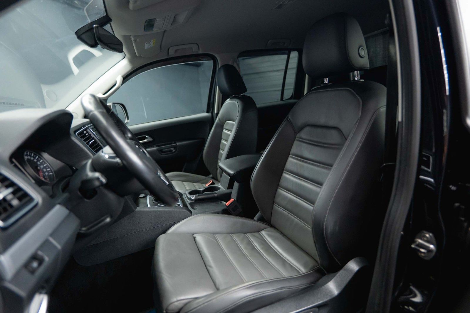 Fahrzeugabbildung Volkswagen Amarok V6 Highline 4Motion BLACK OFFROAD Edition