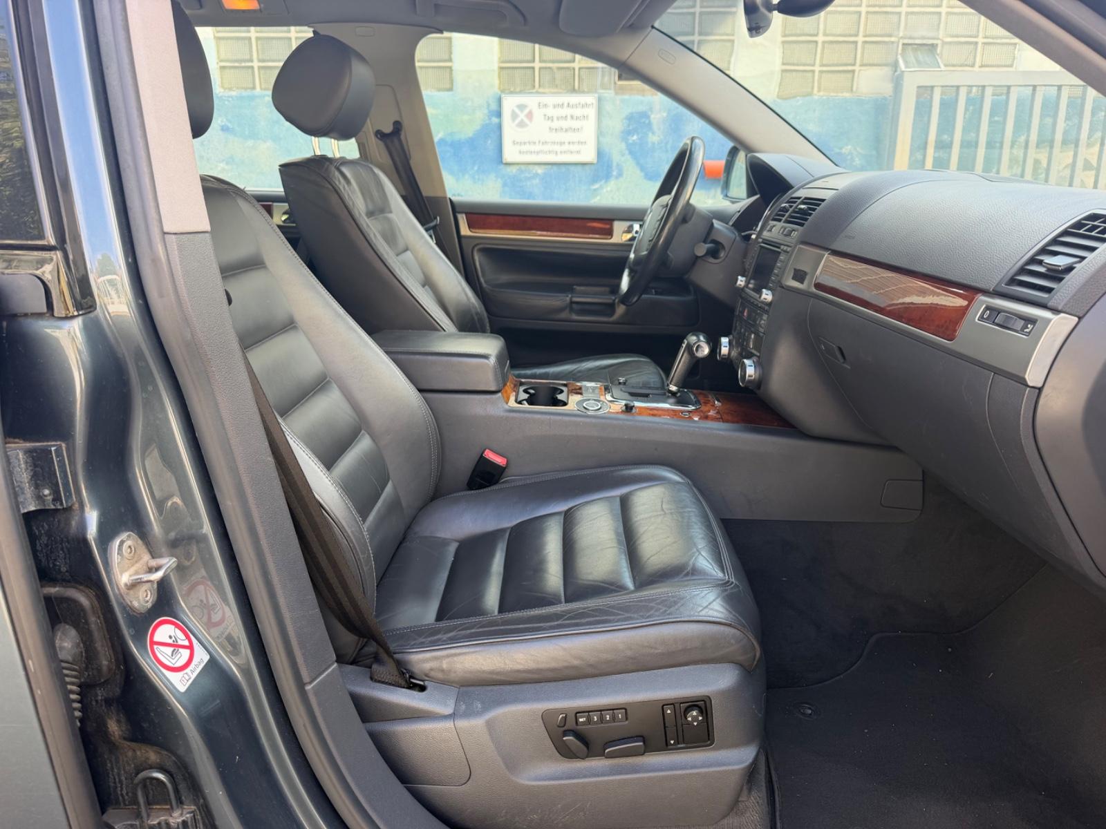 Volkswagen Touareg 2005 — photo 10