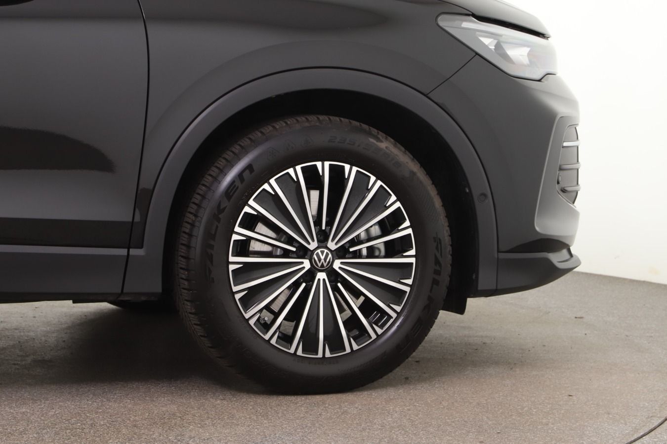 Volkswagen Tiguan 1.5 eTSI DSG Life LED ACC 360° AHK Navi foto 3