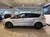 Ford S-MAX Titanium *7-Sitzer*Automatik*Navi*AHK 2,0t - Ford S-Max mit Diesel-Antrieb