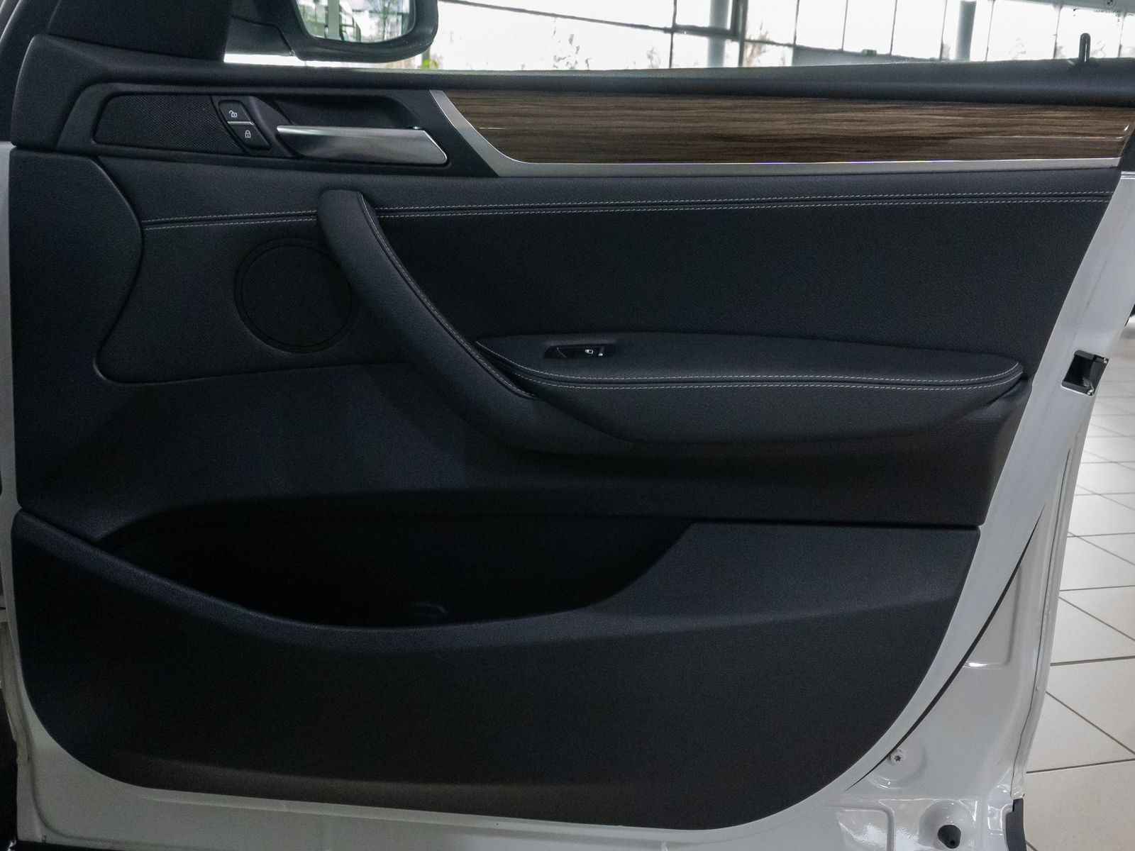 Fahrzeugabbildung BMW X3 xD30d Panorama HUD HiFi Xenon PDC Sport Leder