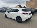 Mazda 3 Lim. Skyactiv_G Sports-Line Autom*KeyLess*XEN - Mazda 3: Automatik
