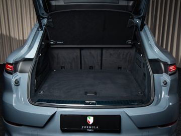 Porsche Cayenne - 4
