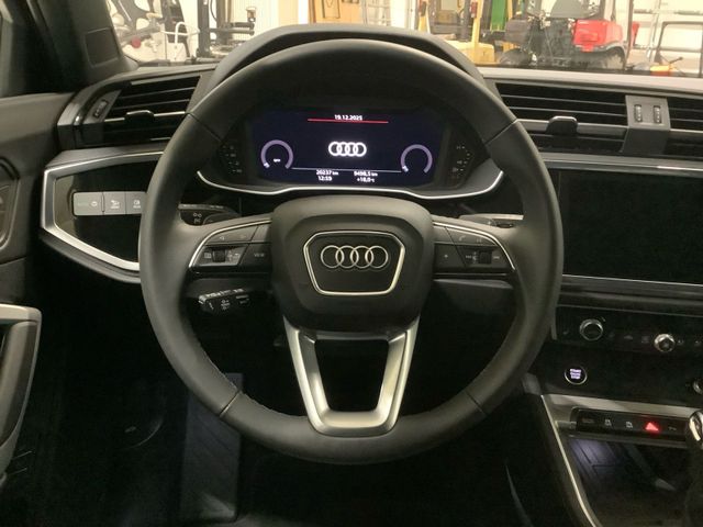 Q3 Sportback S line 35TFSI S tronic,AHZV,Kamera,