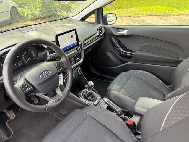 Fahrzeugabbildung Ford Fiesta+1.Hand+CarPlay+LED+LM+PDC+BT+SHZ