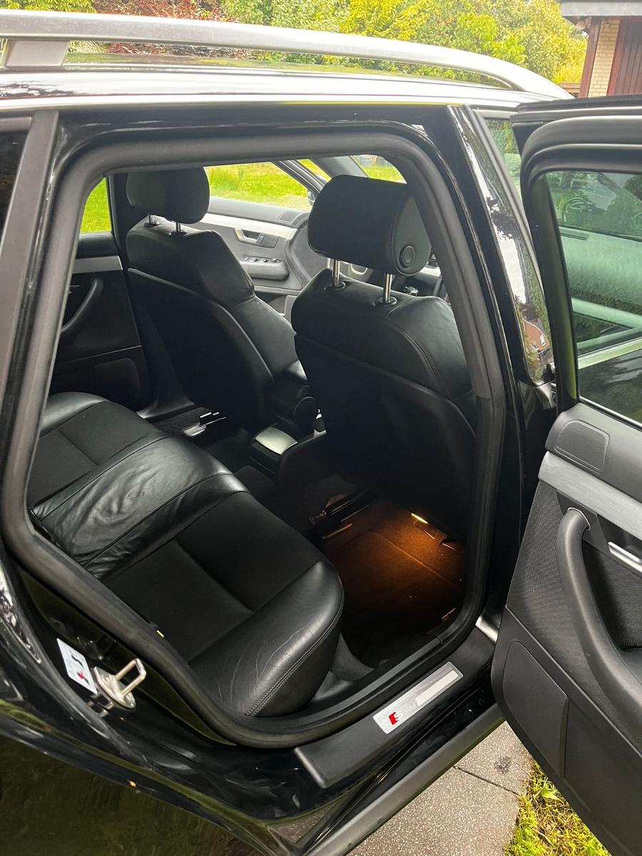 Audi A4 2008 — photo 12