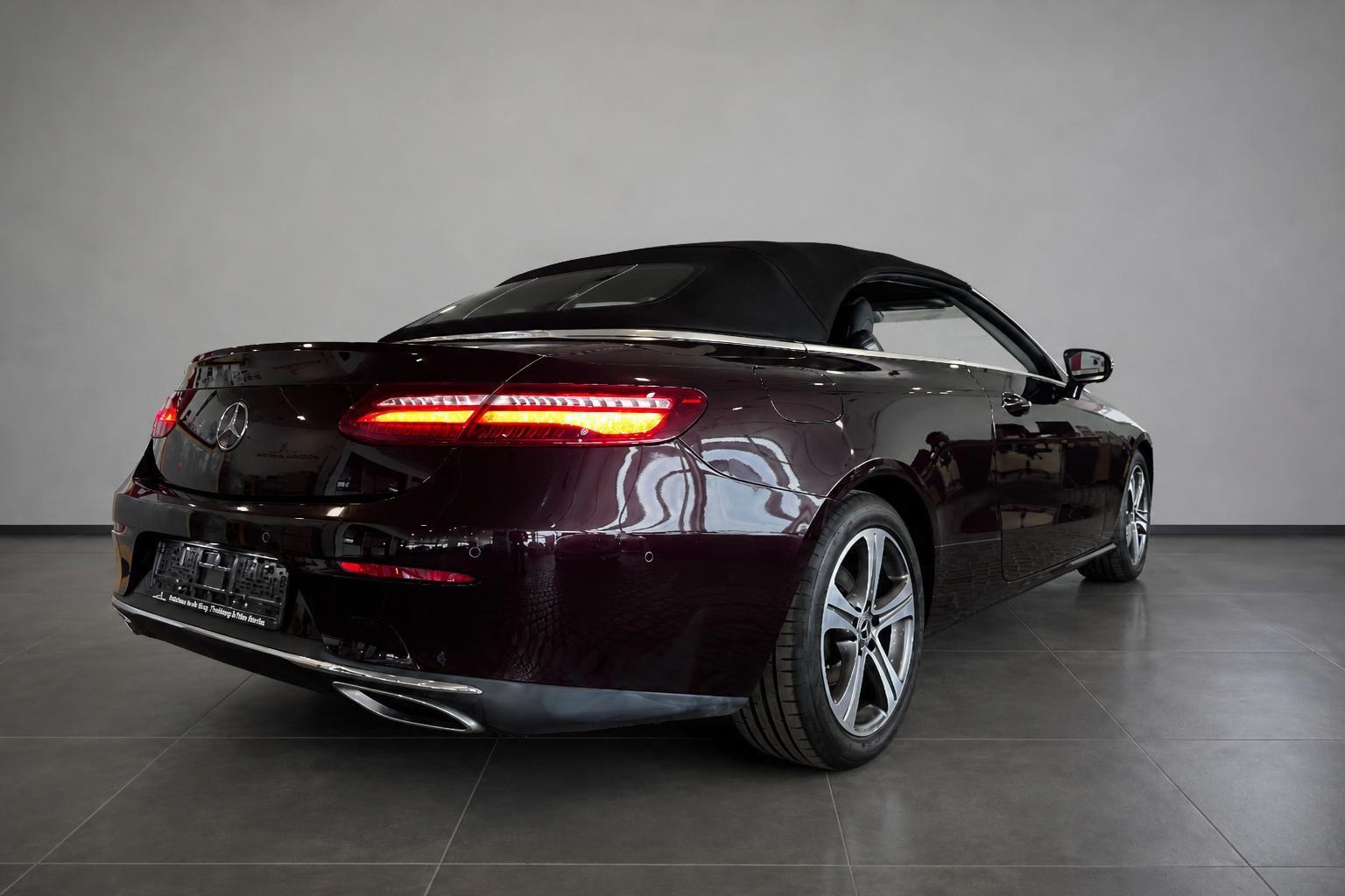 Mercedes-Benz E 220d Cabrio//NAVI//2.Hand//Massage
