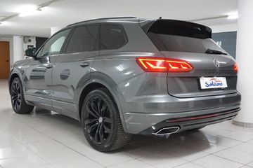Volkswagen Touareg - 7