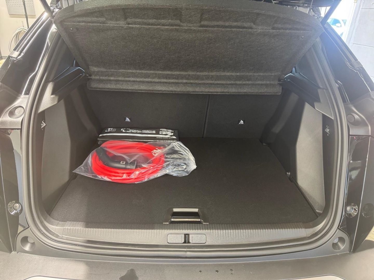 Peugeot 2008 - Bild 13