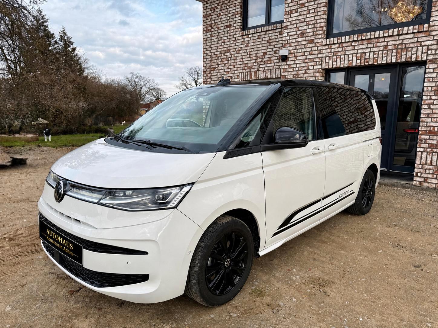 Volkswagen T7 Multivan / Pano / 2 el. Schtü / AHK / Standhz