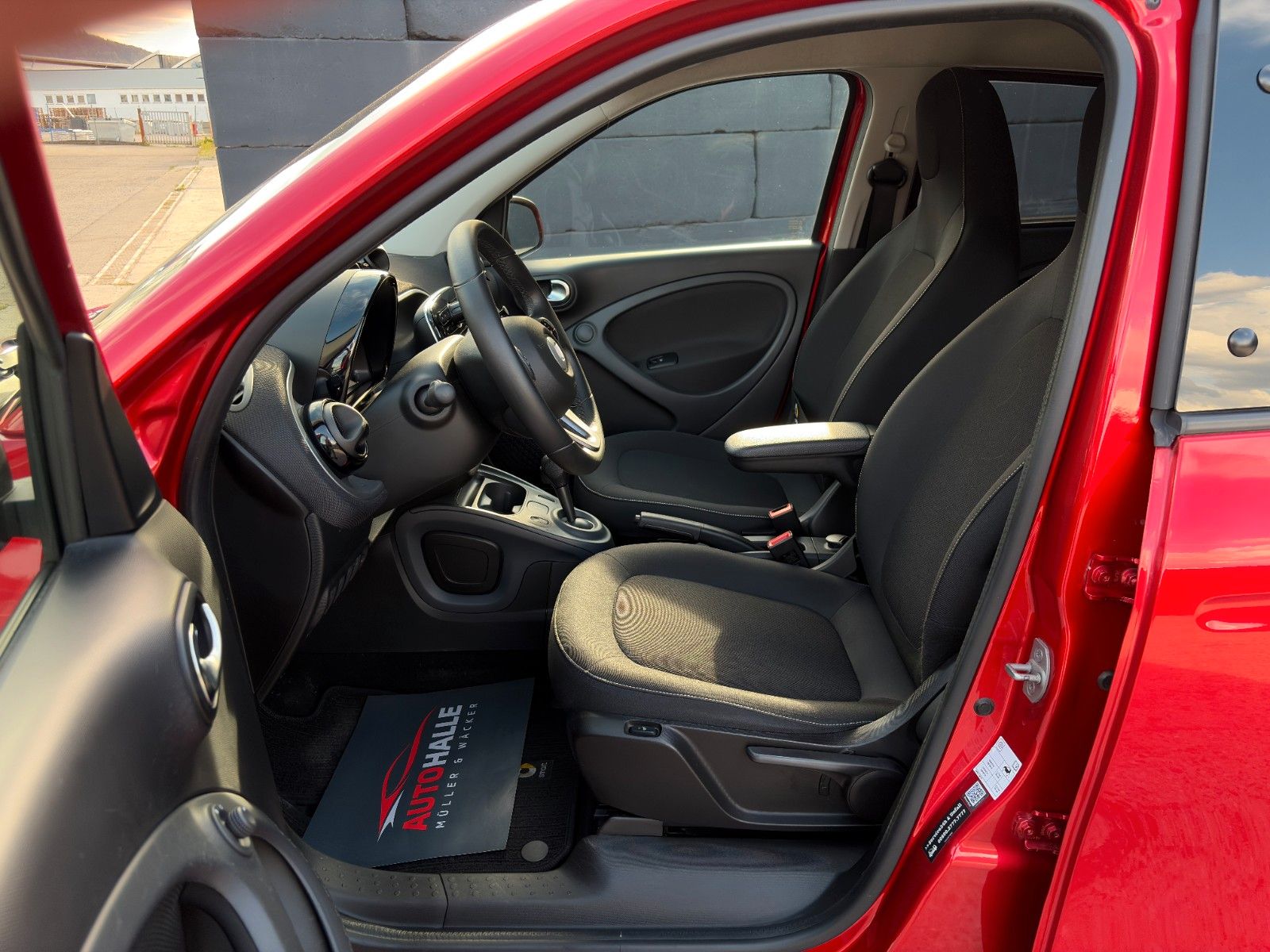 Fahrzeugabbildung Smart ForFour Passion 1.0 Autom. SHZ LIMIT PDC BT USB