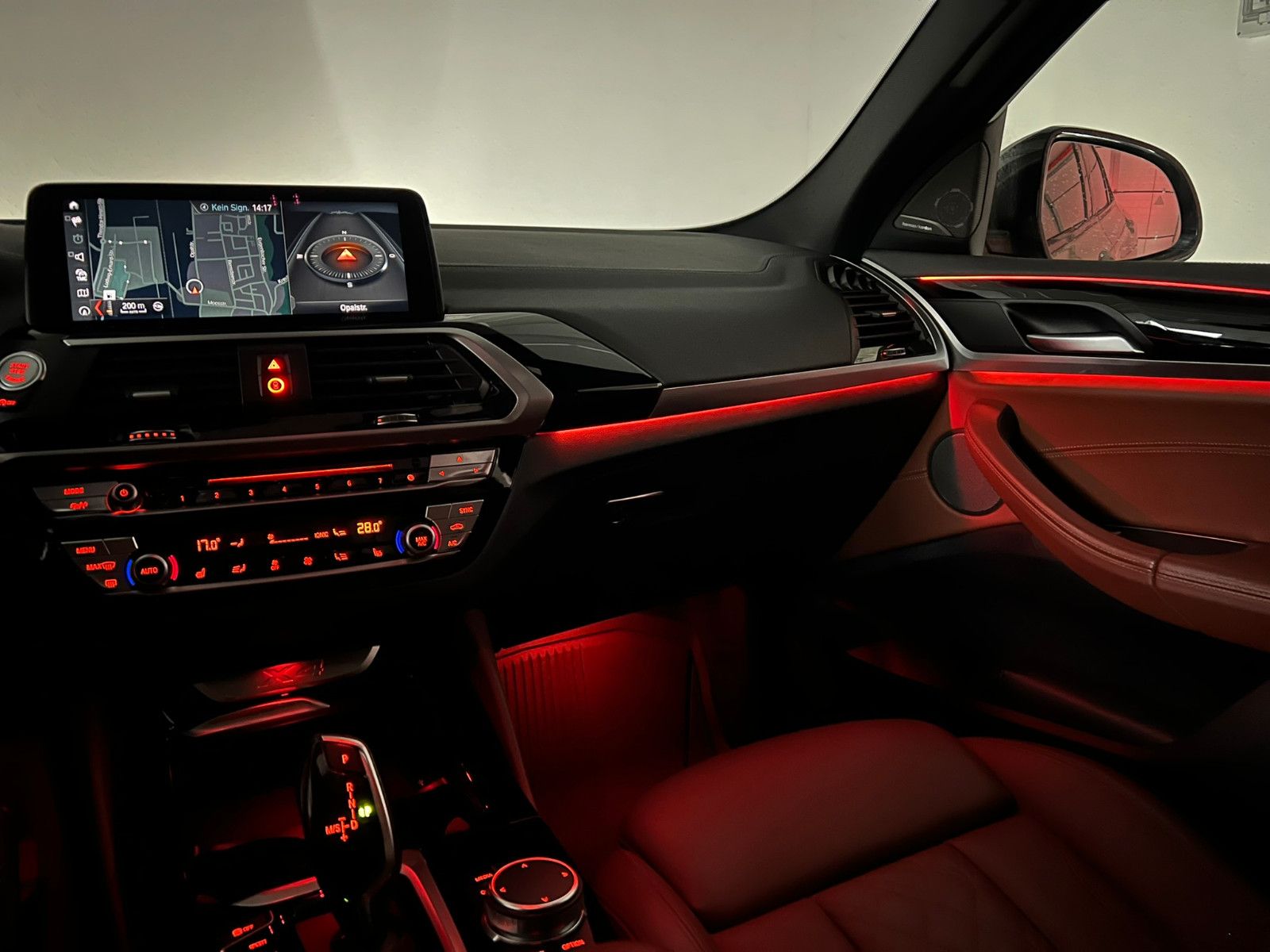 Fahrzeugabbildung BMW X4 xDrive 30 i M SPORT/ACC/H&K/HuD/PANO/DE FZG