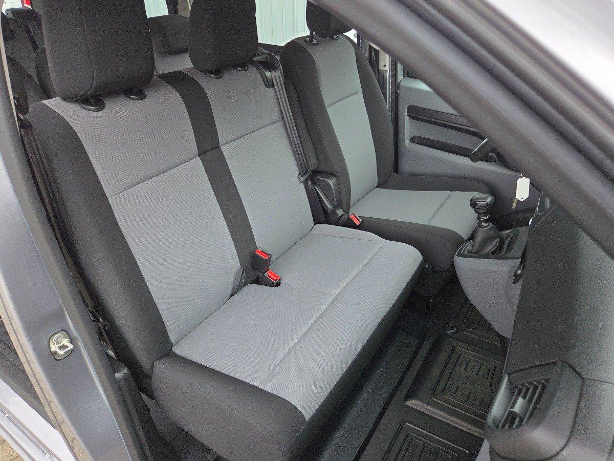 Toyota Proace Kombi 1.5 D L1 Comfort Navi PDC hinten