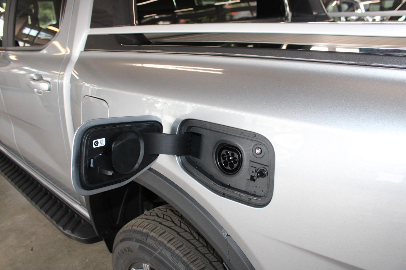 Fahrzeugabbildung Ford Ranger Wildtrak PHEV Aut. AHK LED TECHNOLOGIE P.