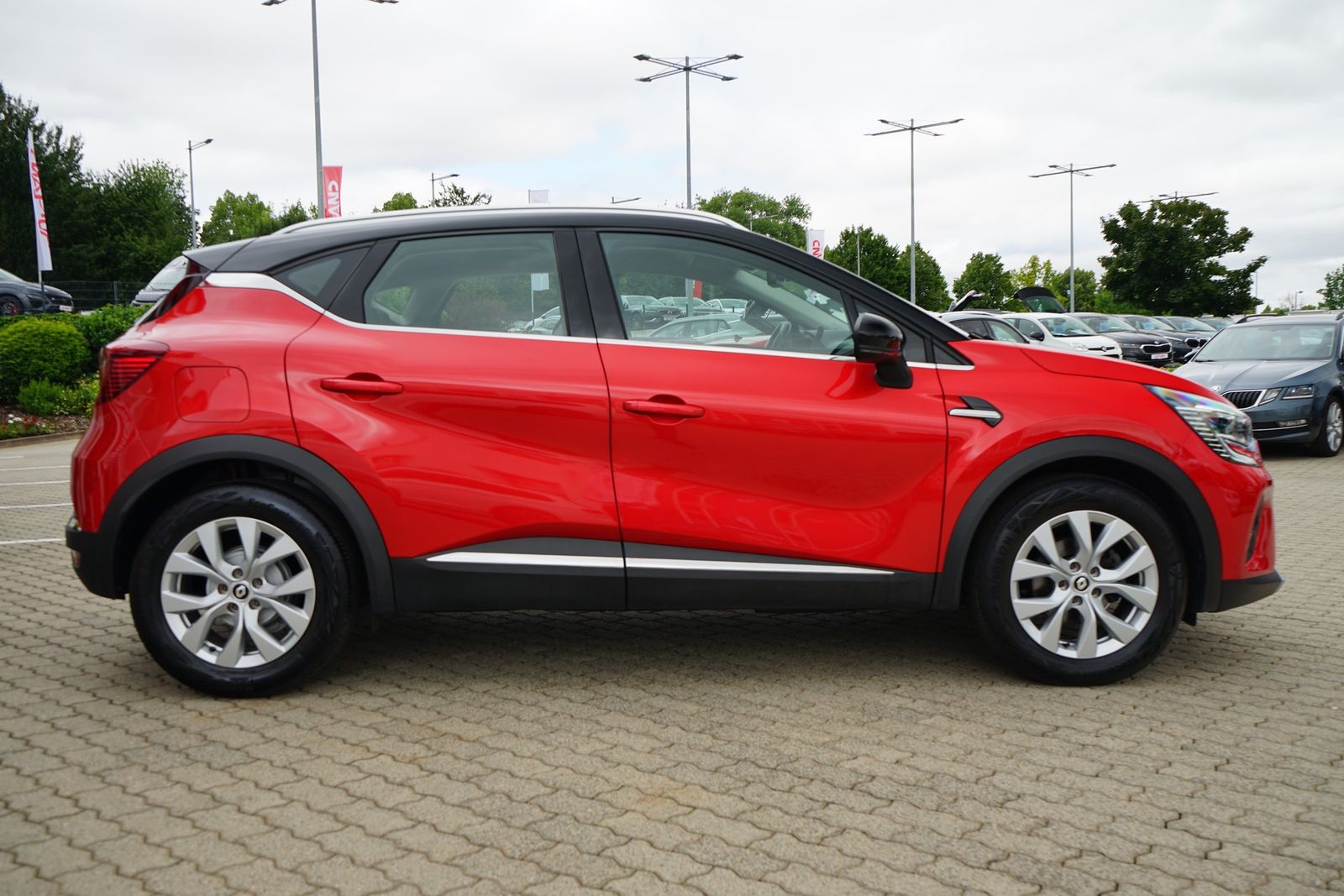 Renault Captur II 1.3 TCE M-Hybrid LED Navi AHK Kamera imagem 3